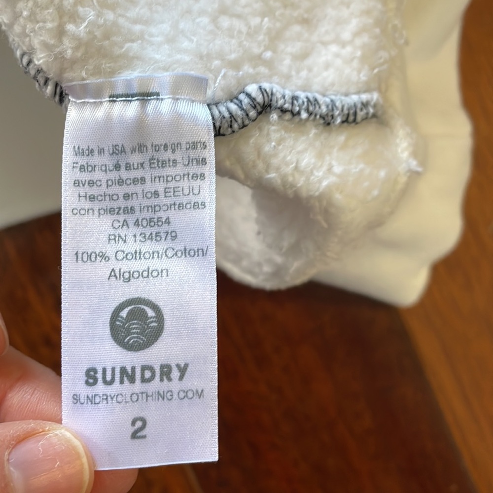 Sundry - Picture 5 of 6